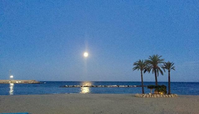 1 Calle Del Mar Apartamento Garrucha Εξωτερικό φωτογραφία